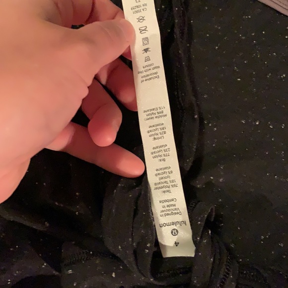 Lululemon 2-in-1 tank - Picture 5 of 6